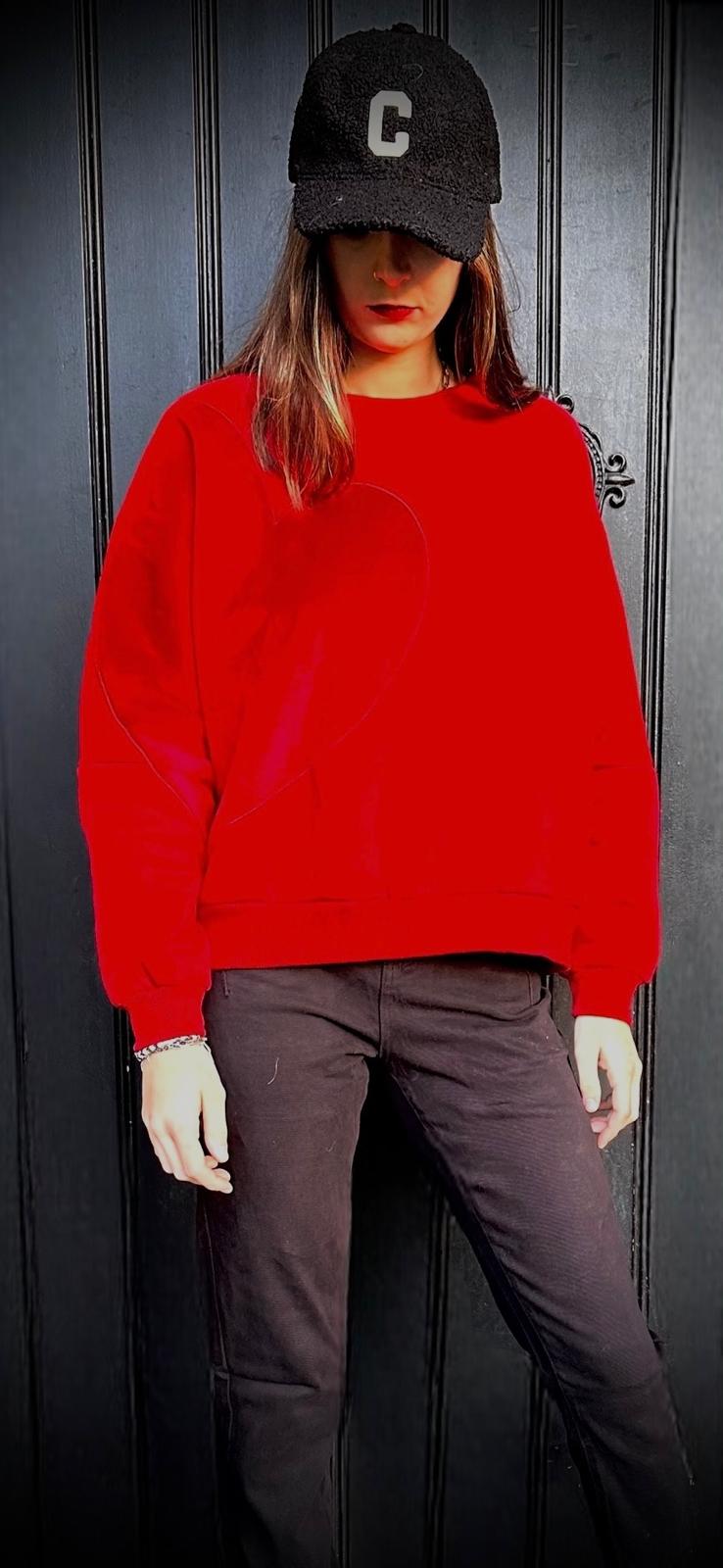 Pull bimatière coeur rouge
