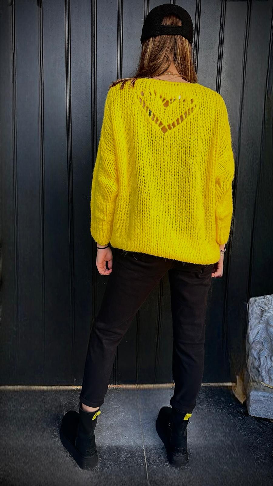 Pull soleilla jaune